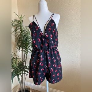 NWOT Kimchi Blue XS floral print romper